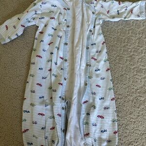 Kissy Kissy Blue and White Baby Sleeper with Car Design